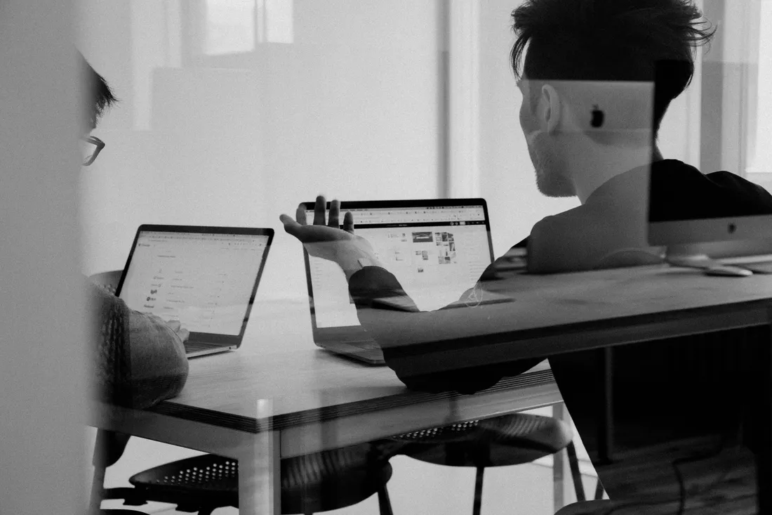 The 4D-SPEC team in a project meeting